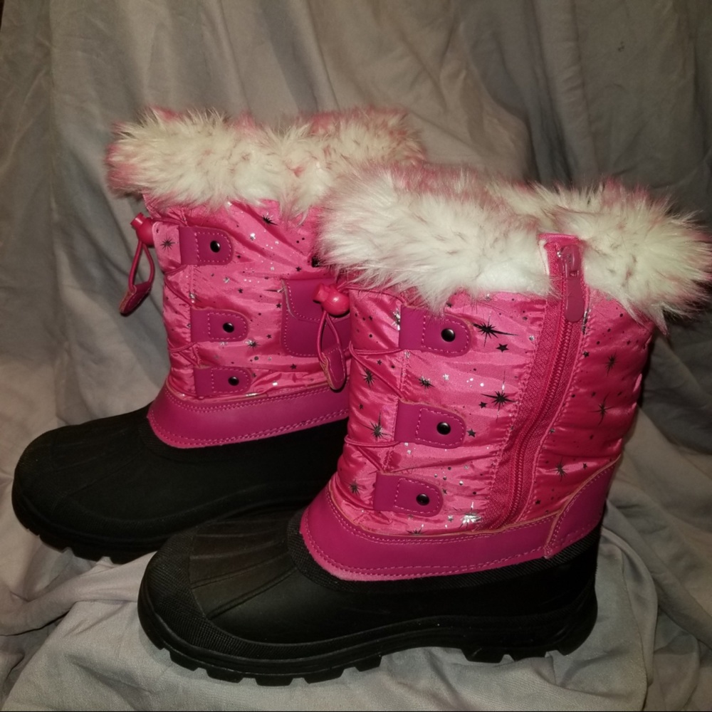 Pink Girl Snow boots.